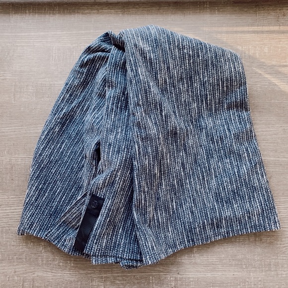 lululemon athletica Accessories - 🍋NWOT Lululemon Scarf/wrap🍋